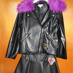 Fancy Disney suit for a girl of 10-12 y.o.